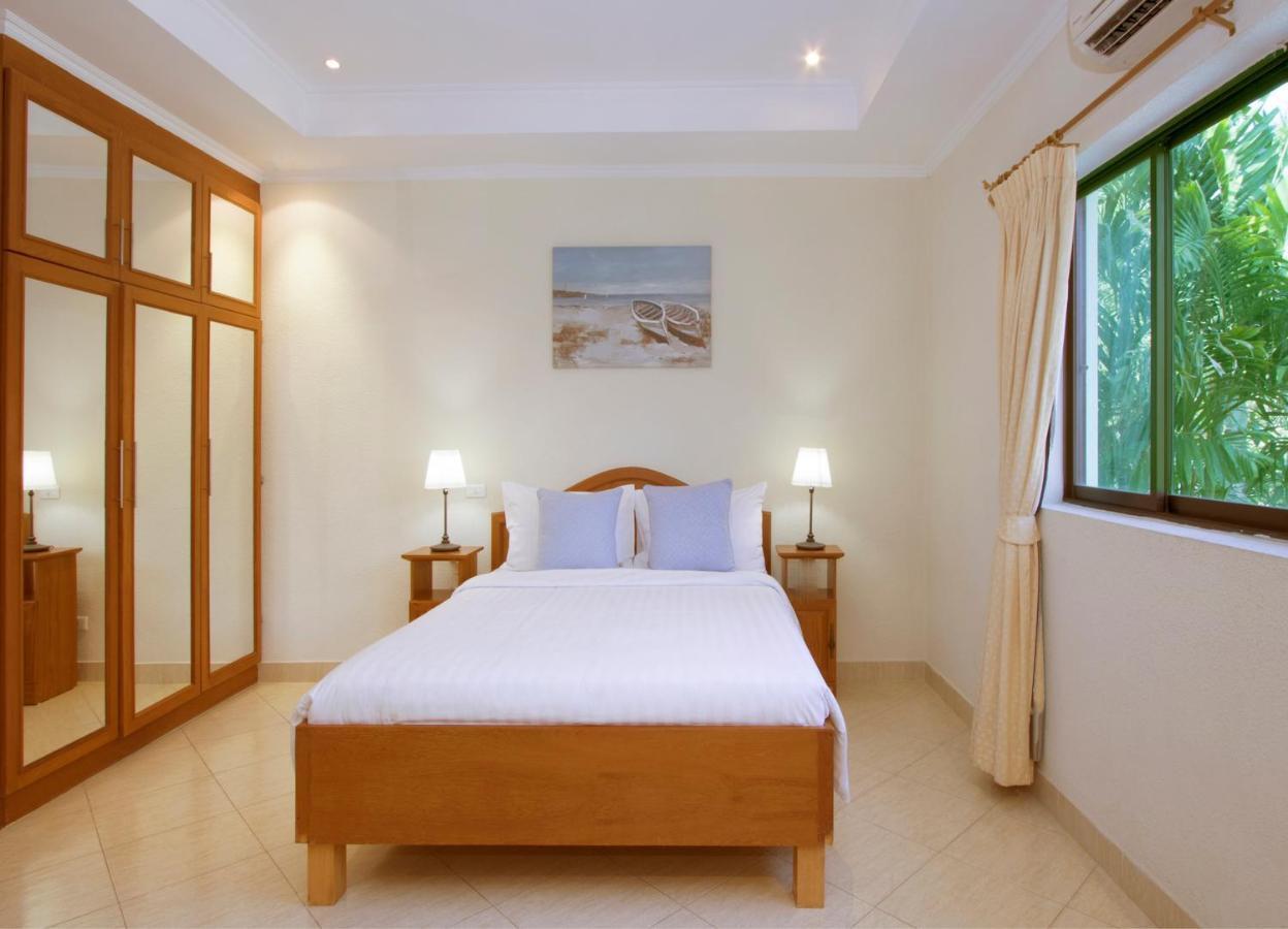 Corrib Village South Beach Pattaya Exterior photo