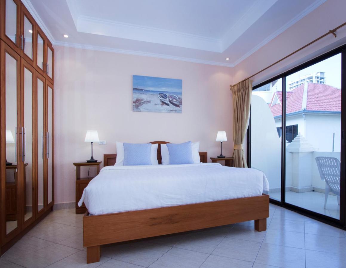 Corrib Village South Beach Pattaya Exterior photo