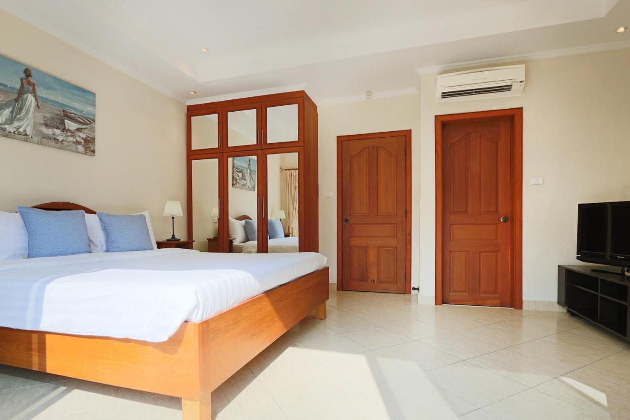 Corrib Village South Beach Pattaya Exterior photo