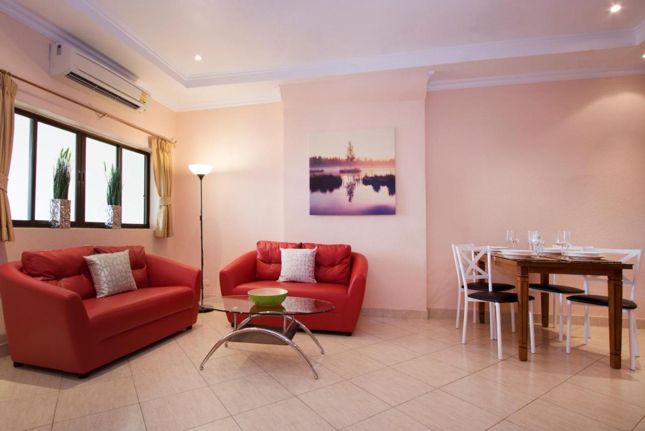 Corrib Village South Beach Pattaya Exterior photo